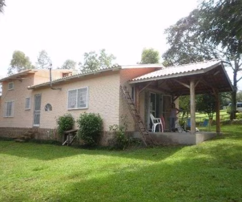 Sítio para Venda - 120000m², 3 dormitórios, Lami