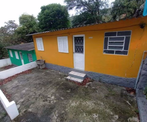 Casa para Locação/Aluguel - 45m², 1 dormitório, Glória