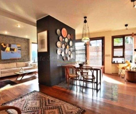Casa para Venda - 276m², 3 dormitórios, sendo 1 suites, 5 vagas - Medianeira
