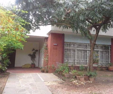 Casa para Venda - 330m², 4 dormitórios, Menino Deus