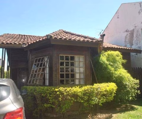 Casa para Venda - 250m², 3 dormitórios, 4 vagas - Serraria