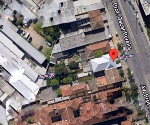 TERRENO - 648 m² - Azenha