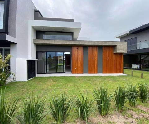 Casa em Condomínio em Centro