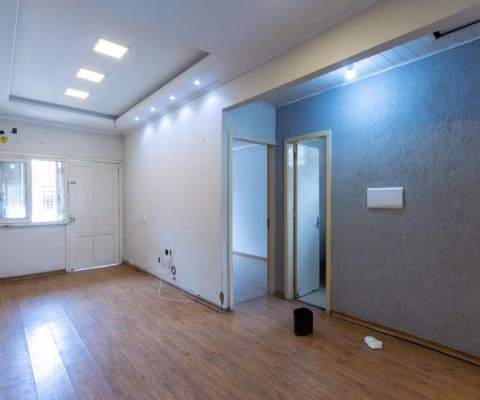 Casa para Venda - 77m², 2 dormitórios, 1 vaga - Hípica