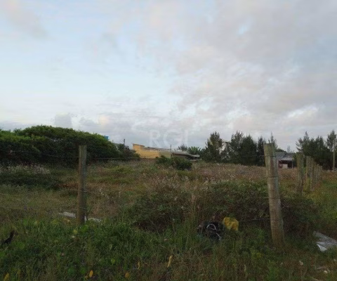 Terreno com 300m² em Capão da Canoa - Capão Novo
