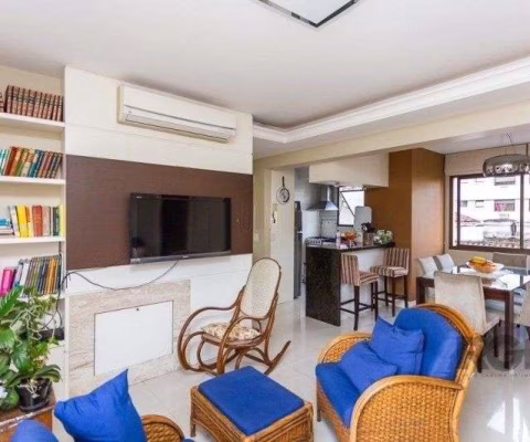 Apartamento 3 dormitórios, 1 suíte, 2 vagas - 74,91m² no Bairro Petrópolis