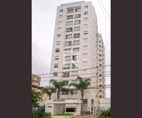 Apartamento de 2 quartos, suíte e 1 vaga de garagem no bairro Santana em POA/RS