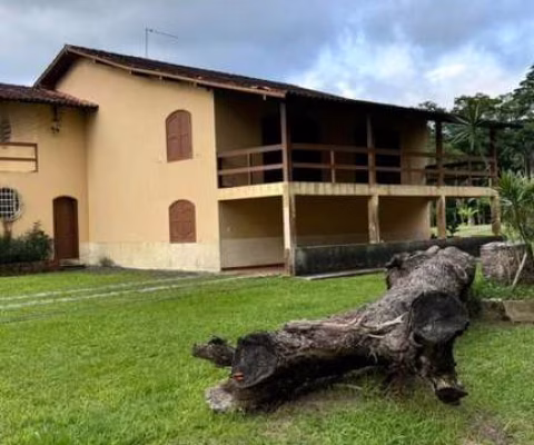 Sítio para Venda em Saquarema, Bacaxá, 5 dormitórios, 1 suíte, 3 banheiros, 2 vagas