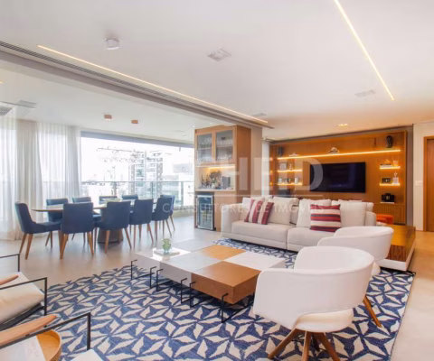 Apartamento à venda no Habitarte Brooklin, 189m² 3 suítes 3vagas mobiliado
