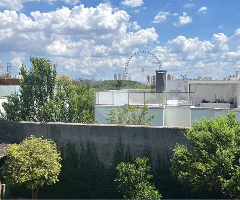 Sobrado com 4 quartos à venda em City Boaçava - SP