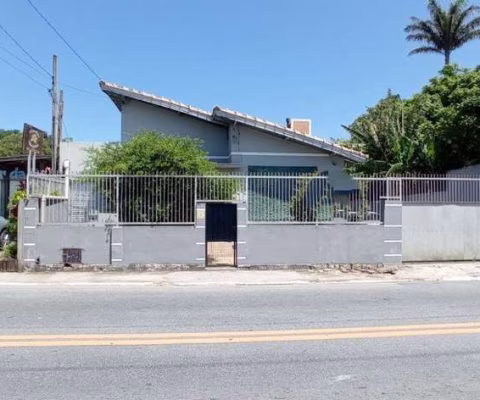 Casa Residencial/Comercial em Centro