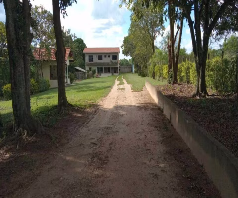 Sítio com 30.000m² ou 1.239 alqueires no bairro Chácara Iracema, próximo ao SENAC e Jardim América.