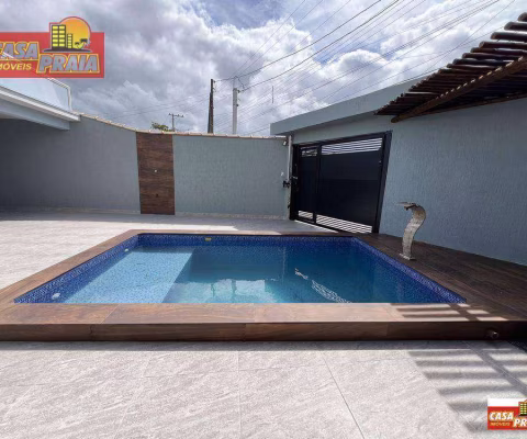 50 METROS DA PRAIA CASA NOVA LOTE INTEIRO COM PISCINA 3 QUARTOS, 115 m² por R$ 749.000 - Balneário Santa Eugênia - Mongaguá/SP