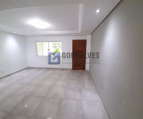 Casa com 3 quartos para alugar na LUIZA SETTI, Todos, Centro, São Bernardo do Campo
