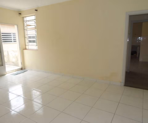 Casa 133m² 3 dormitórios, 1 banheiro, sem vaga, para locação na Vila Monumento/Ipiranga, em frente