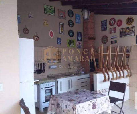 Casa a Venda com 3 Quartos sendo 1 Site e Churrasqueira no Jardim Vania Maria - Bauru - SP