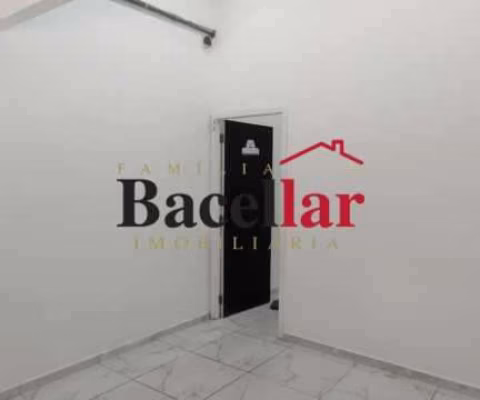 Ponto comercial para alugar na Avenida Dom Hélder Câmara, Abolição, Rio de Janeiro
