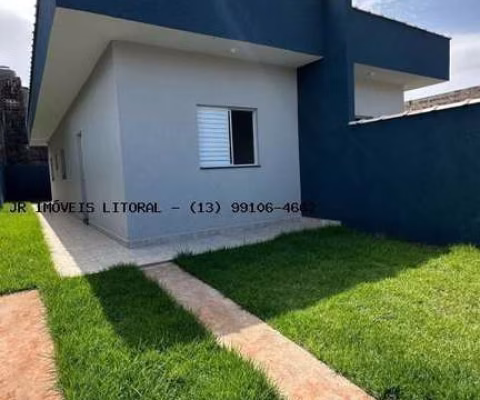 Casa Térrea para Venda em Itanhaém, Savoy, 2 dormitórios, 1 suíte, 2 banheiros, 2 vagas