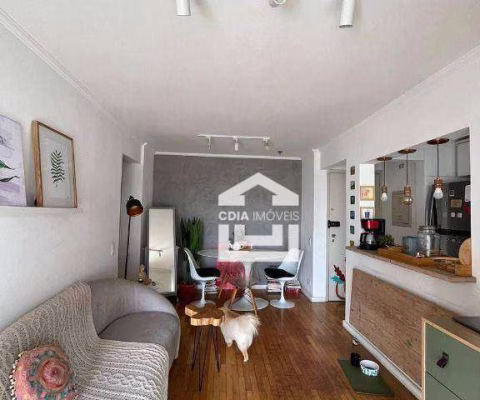 Apartamento à venda com 1 dormitório, 1 banheiro e 1 vaga de garagem. Localizado em Moema.