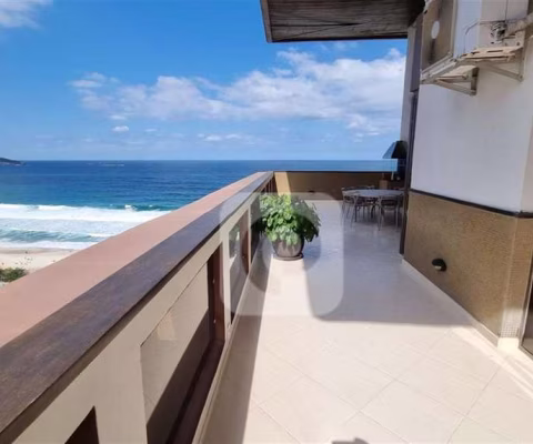APARTAMENTO 4 Qts NO BARRAMARES COMPLETÍSSIMO, TODOS OS CÔMODOS DE FRENTE PARA O MAR.