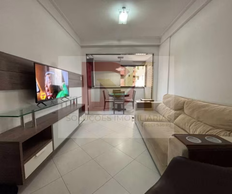 Apartamento Para Vender com 4 quartos 2 suítes no bairro Atalaia em Aracaju / Condomínio Célia Fonseca.