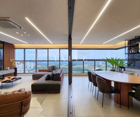 Apartamento à venda, Edifício Lumini. 285m²,  andar alto, 3 quartos sendo 3 suítes, 5 banheiros, 2