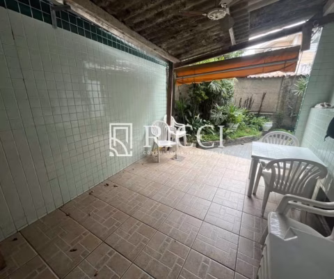 SOBRADO COMERCIAL PRÓXIMO A AVENIDA ANA COSTA