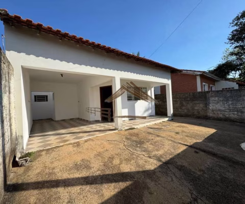 Casa para Venda em Porangaba, centro, 2 dormitórios, 1 suíte, 2 banheiros, 2 vagas