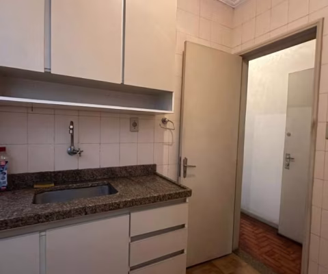 Apartamento a venda na quadra da praia 01 dormitório
