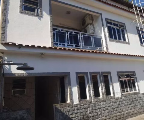 Casa com 3 quartos à venda na Vila Americana, Volta Redonda 