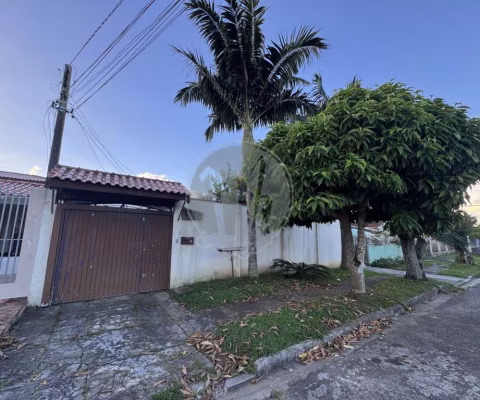 Casa Residencial com 3 quartos  para alugar, 250.00 m2 por R$2800.00  - Afonso Pena - Sao Jose Dos Pinhais/PR