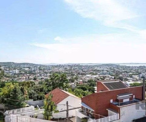 Casa com terraço e Piscina com vista para o Guaíba