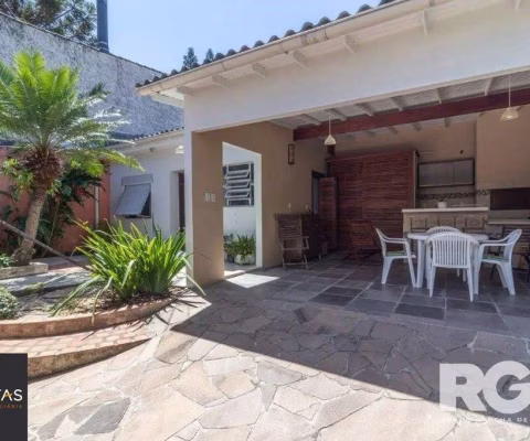 Casa 3 dormitórios à venda Vila Ipiranga Porto Alegre/RS