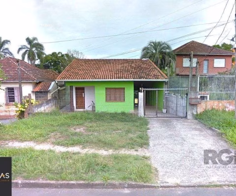 Casa com 161,25m², 3 dormitórios, 4 vagas no bairro Belém Novo