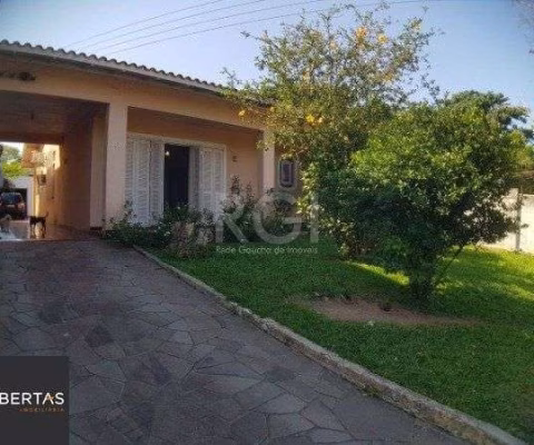 Casa para Venda - 252m², 3 dormitórios, 2 vagas - Belém Novo