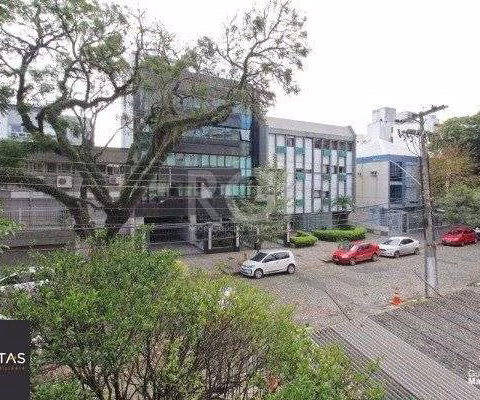 Apartamento para Venda - 74.96m², 3 dormitórios, Petrópolis