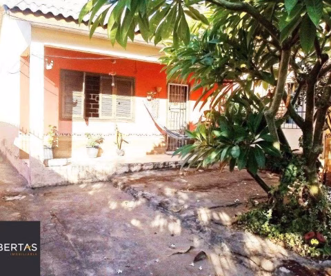 Casa para Venda - 140m², 3 dormitórios, sendo 1 suites, 2 vagas - Morro Santana