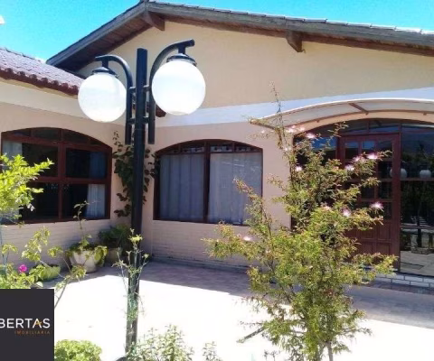 Casa para Venda - 150m², 2 dormitórios, 5 vagas - Ponta Grossa