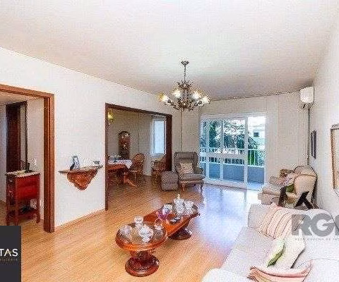 Vende-se amplo apartamento 3 quartos c/ suíte, 2 vagas, living com sacada e vist