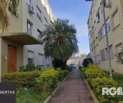 Apto com 2 dormitórios, living para dois ambientes, cozinha, área de serviço sep