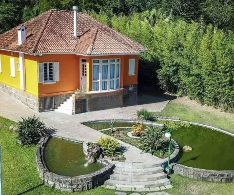 Casa no bairro Ponta Grossa com suíte presidencial