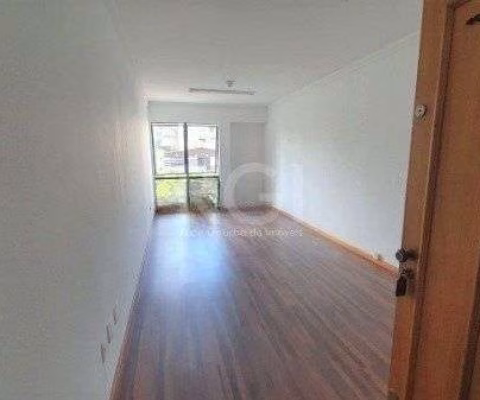 Sala comercial no bairro Petrópolis frente desocupada