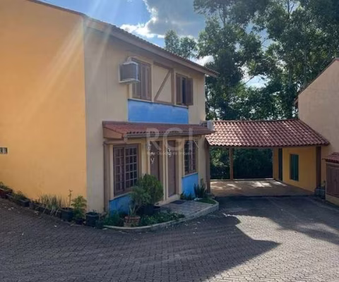 Casa 2 dormitórios, vaga de garagem, Bairro Piá