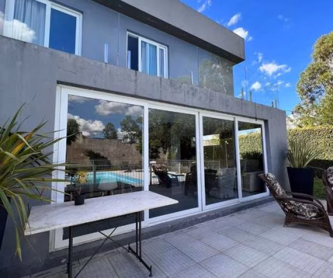 Casa com 3 dormitórios (sendo 1 suíte) por R$ 2.260.000,00 na Rua Barão do Ibira