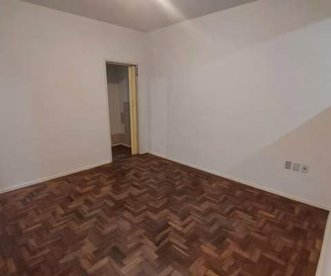 APARTAMENTO 1 DORMITÓRIO NO MENINO DEUS