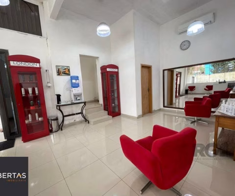Prédio comercial 225m², com 5 lojas individuais, pé direito alto - ótima localiz