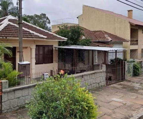 Casa com 2 dormitórios no bairro Jardim São Pedro
