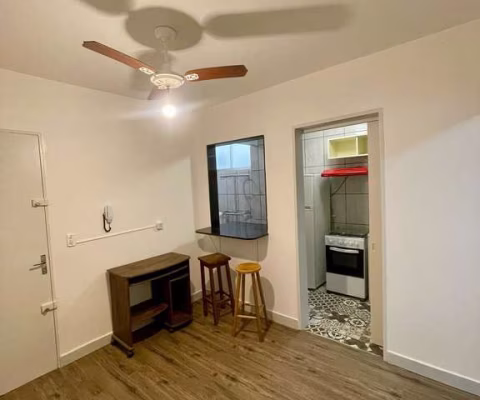 Ótimo apartamento c/1 dormitório no bairro Cidade Baixa, entrar e morar.