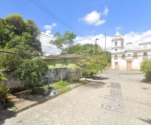 Oportunidade no Poço da Panela!!! Terreno com 950m², próximo a Igreja do Poço por R$ 1.800.000,00.