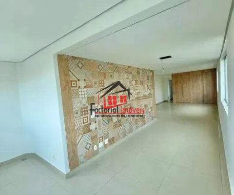Apartamento 4 quartos, um por andar no  bairro Castelo